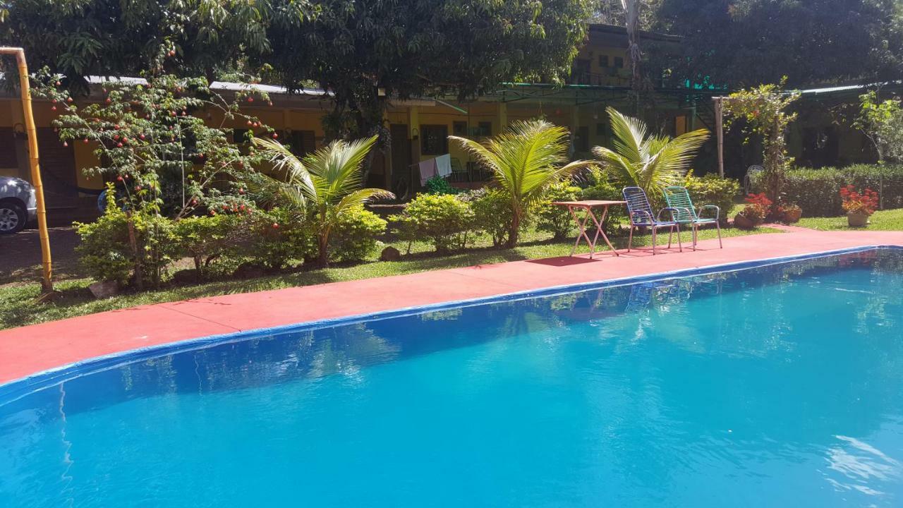 Hotel Los Amigos Пуерто-Іґуасу Екстер'єр фото
